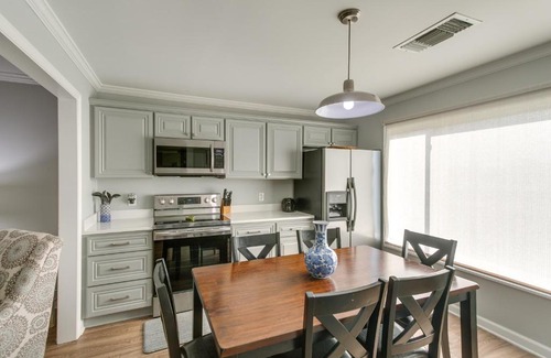 St. Simons Island Apartamento | 4 Mi to Beach St Simons Island Golf Course Condo