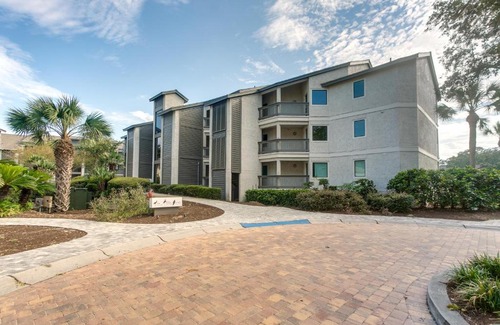 St. Simons Island Apartamento | 4 Mi to Beach St Simons Island Golf Course Condo