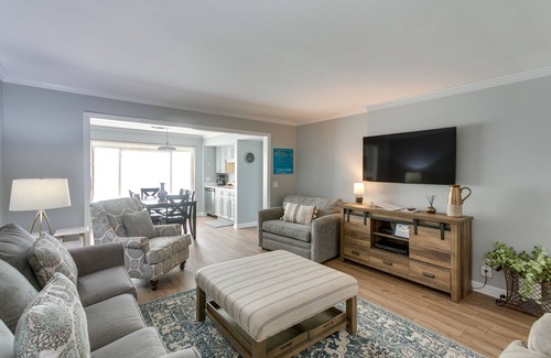 St. Simons Island Condominio | 4 Mi to Beach: St Simons Island Golf Course Condo
