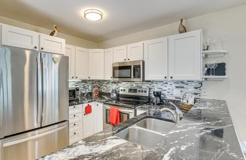 Saint Simons Island Casa | 4 Mi to Beaches St Simons Island Escape with Patio!