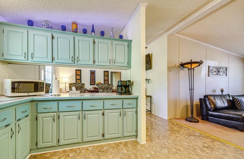 Lebanon Casa | 4 Mi to Bennett Spring SP: Dog-Friendly Home!
