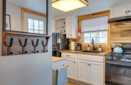 Blakeslee Cabina | 4 Mi to Big Boulder Lake: Poconos Cabin Escape!