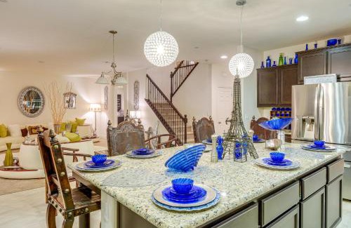 Rosedale Casa | 4 Mi to CSUB Campus Spacious Home with Yard