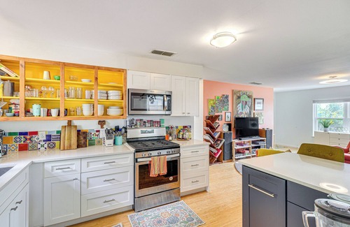 Windsor Park Casa | 4 Mi to Dtwn Austin: Home w/ Large Fenced Yard!
