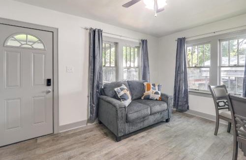 Wichita Casa | 4 Mi to Dtwn Charming Retreat in Wichita!