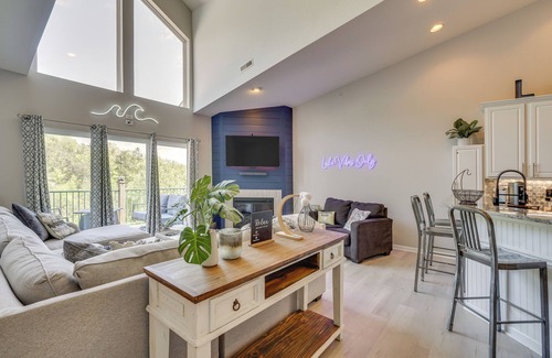 Camdenton Condominio | 4 Mi to Dtwn: Gem w/ Lake Access in Camdenton