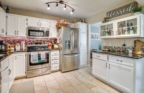 White Bear Lake Casa | 4 Mi to Dtwn: White Bear Lake Home w/ Large Yard