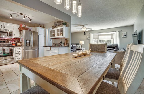 White Bear Lake Casa | 4 Mi to Dtwn: White Bear Lake Home w/ Large Yard