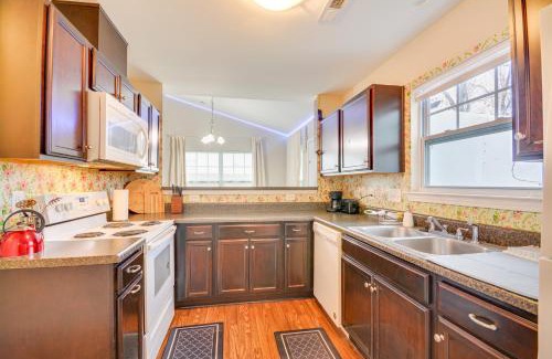 High Point Casa | 4 Mi to HPU Pet-Friendly Home with Yard!