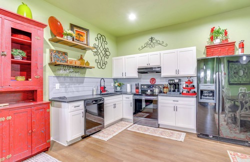 Guthrie Casa | 4 Mi to Lazy E Arena: Horse Lover's Haven w/ Grill