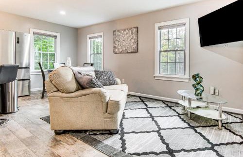 Weaverville Casa | 4 Mi to Main Street Petite Weaverville Escape!