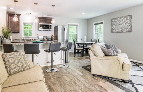 Weaverville Casa | 4 Mi to Main Street: Petite Weaverville Escape!