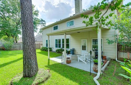 Spring Casa | 4 Mi to Old Town Spring Family Retreat with Yard!