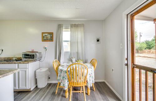Bosque Farms Casa | 4 Mi to Rio Grande Bosque Farms Home with Patio!