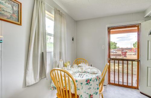 Bosque Farms Casa | 4 Mi to Rio Grande Bosque Farms Home with Patio!