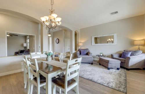 Arizona Skyline Community Casa | 4 Mi to Riparian Preserve Mesa Abode with Hot Tub