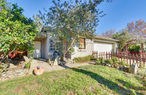 Patterson Casa | 4 Mi to San Joaquin River Peaceful Patterson Home