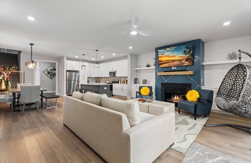 Raleigh Casa | 4 Min To North Hills, Walk to Shop, Dine, Home Gym