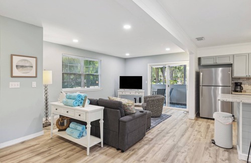 North Forest Beach Casa | 4-minute walk to beach and pet-freindly