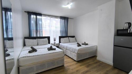 Abbey Casa | 4 pers studio style room Near South Wimledon station R3