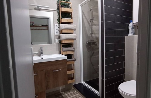 Gambetta Apartamento | 4-person apartment, near beach and town center.