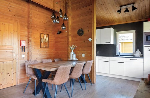 Municipality of Hardenberg Casa | 4-person bungalow with private sauna, veranda and washing machine at holiday park ’t Hooge Holt near Gramsbergen and nature.