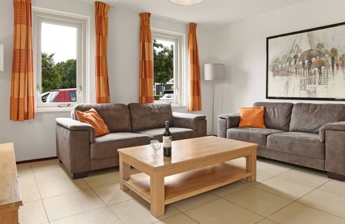 Municipality of Nissewaard Casa | 4-person bungalow - Widely accessible in the holiday park Landal Zuytland Buiten