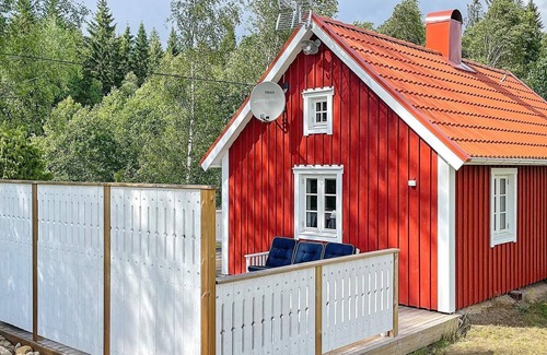 Ryd Casa | 4 person holiday home in HÄRADSBÄCK