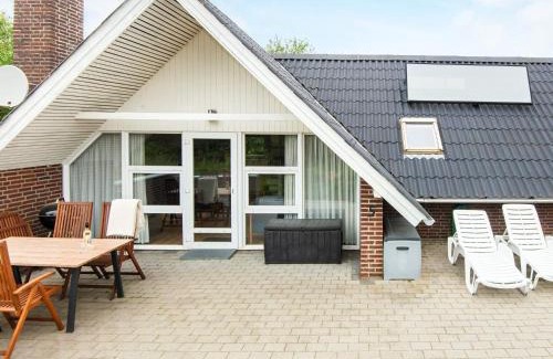 Sondervig Casa | 4 person holiday home in Ringk bing