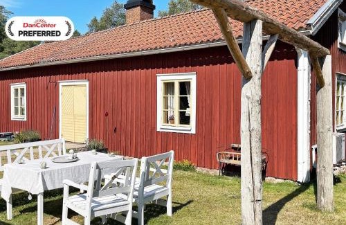 Hovmantorp Casa | 4 person holiday home in FURUBY