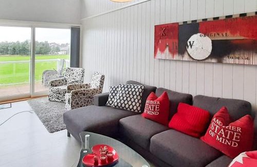 Farsund Apartamento | 4 person holiday home in FARSUND-By Traum