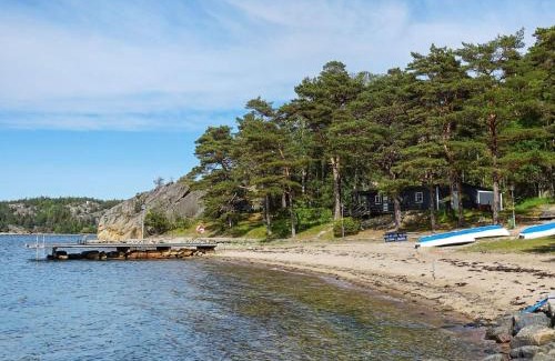 Lokholmen Casa | 4 person holiday home in STRÖMSTAD