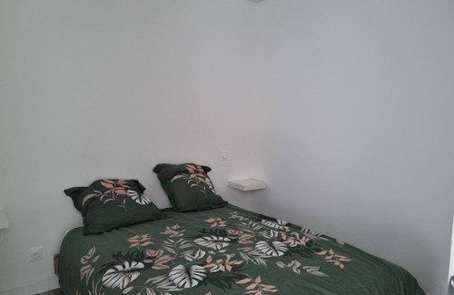 Fontaine-au-Pire Apartamento | Vrbo Property