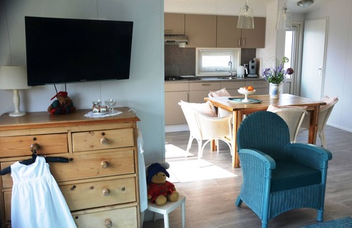 Serooskerke Casa | 4 person chalet on family park in Veere