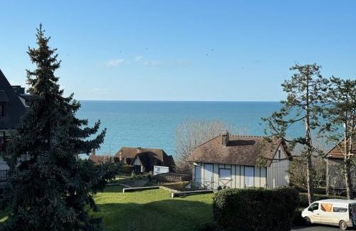 Benerville-sur-Mer Apartamento | 4 pieces 80m2, plage 7 mn a pied, parking gratuit