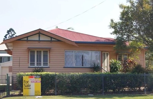 Bundaberg South Casa | 4 Queen Beds Sleeps 10 Full Air Free Wifi/netflix