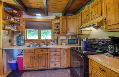 Rangeley Casa | 4 Raymond Road - Direct waterfront right on Beaver Mountain Lake!