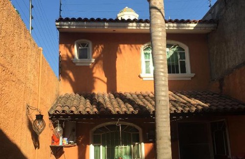 Zapopan Casa | 4 recamaras, zona sur, wifi, jardin, cochera