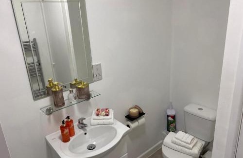 Watford Apartamento | 4 Rental Apartments -Local -Contractors- London