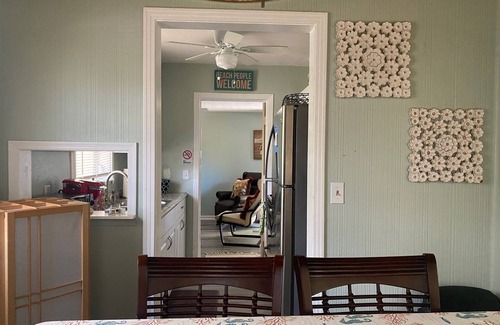 Lake Worth Corridor Casa | Banana Beach Retreat
