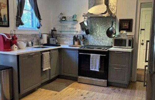 Green Hills Condominio | 4-room apartment in quiet, safe neighborhood
