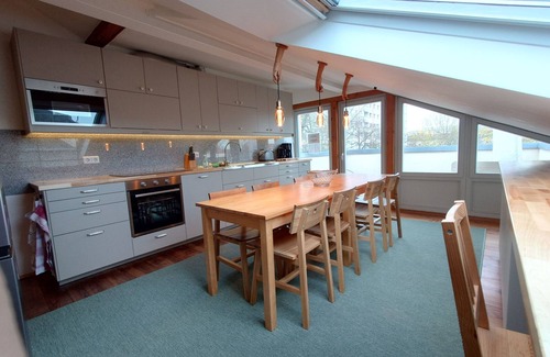 Suedvorstadt Apartamento | 4-room flat in Dresden-Südvorstadt, in the loft (2nd top floor), 2 bedrooms with