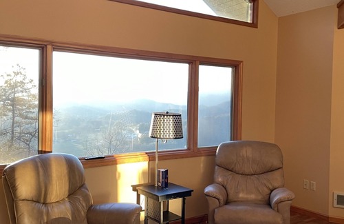 Robbinsville Casa | 4-Season Mountainside Retreat Robbinsville NC