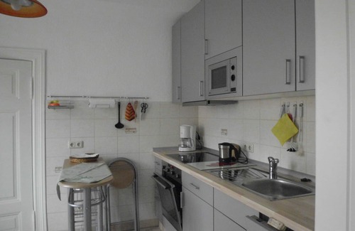 Roddan Apartamento | Apartamento de 4 estrellas para 2 personas en un monumento renovado (planta superior) con un patio de cuatro lados
