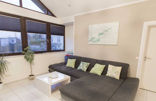Hallerndorf Apartamento | Apartamento de 4 estrellas / aire acondicionado con cinco camas en el centro de Franconia