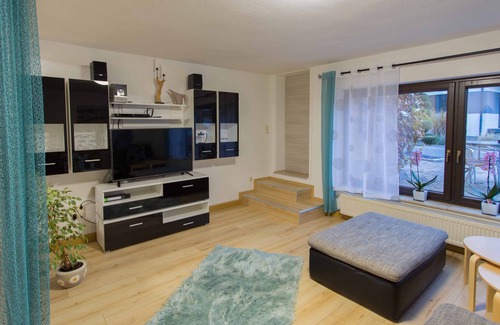 Hallerndorf Apartamento | Apartamento sótano de 4 estrellas con cinco camas en el centro de Franconia
