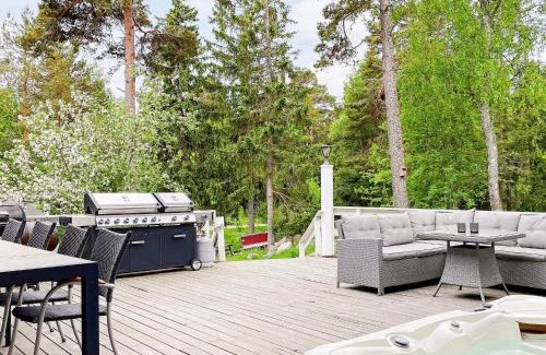 Vaddo Casa | 4 star holiday home in VÄDDÖ-By Traum