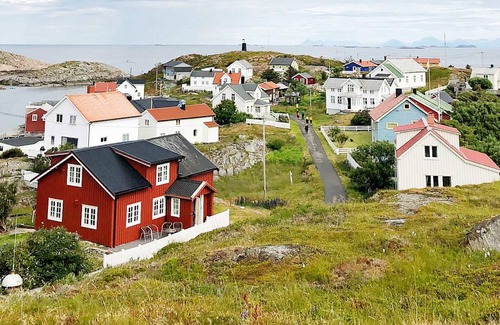 Nesna Casa | 4 star holiday home in Vikholmen