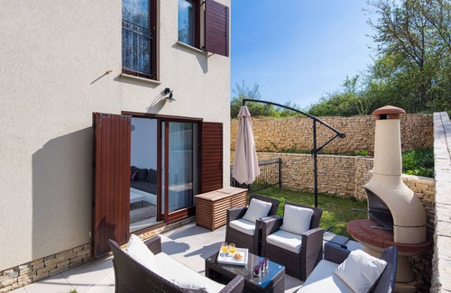 Cizici Casa | Villa romántica de 4 estrellas, a solo un minuto a pie de la playa, piscina climatizada.