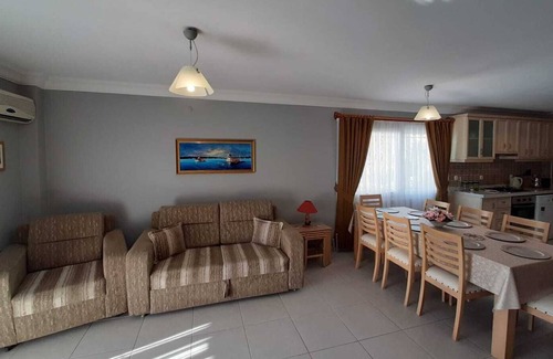 Kadnlar Denizi Mahallesi Casa | 4-storey Villa With Pool, 5 Mins From Ladies Beach!